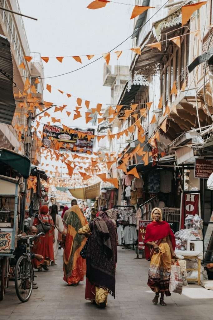 Top 5 Pre-Wedding Shoot Locations in Pushkar 2026 (Ultimate Guide) 6 streets of Pushkar Rajasthan India 2